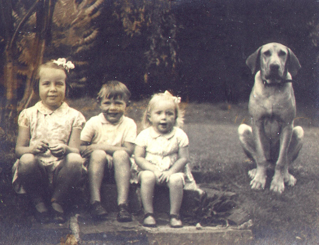 William Wynne Willson with his sisters Mary Ann (left) and Janet and their great dane, Hamlet, c. 1938